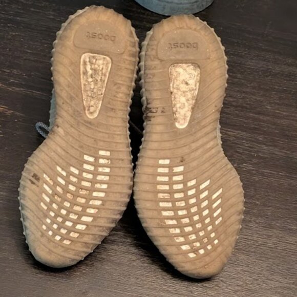 ⬇️PD⬇️ADIDAS YEEZY Boost 350 V2 Beluga 2.0 - Picture 4 of 10